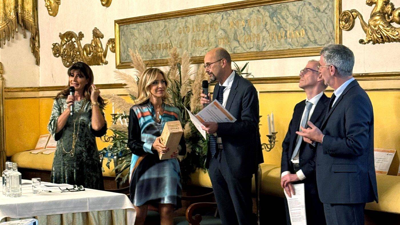 L'intellgenza artificiale per il Made in Italy: EZ Lab vince il Premio Luca Ometto 2025